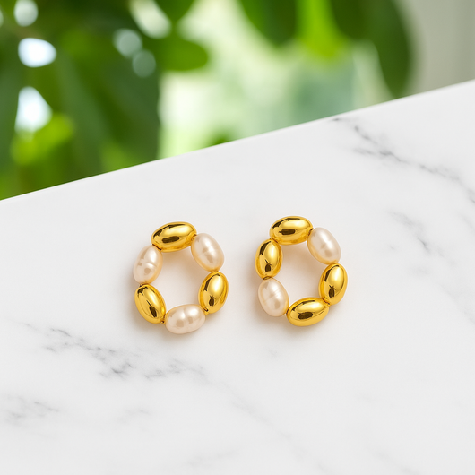 Freshwater Pearl Circle Stud Earring