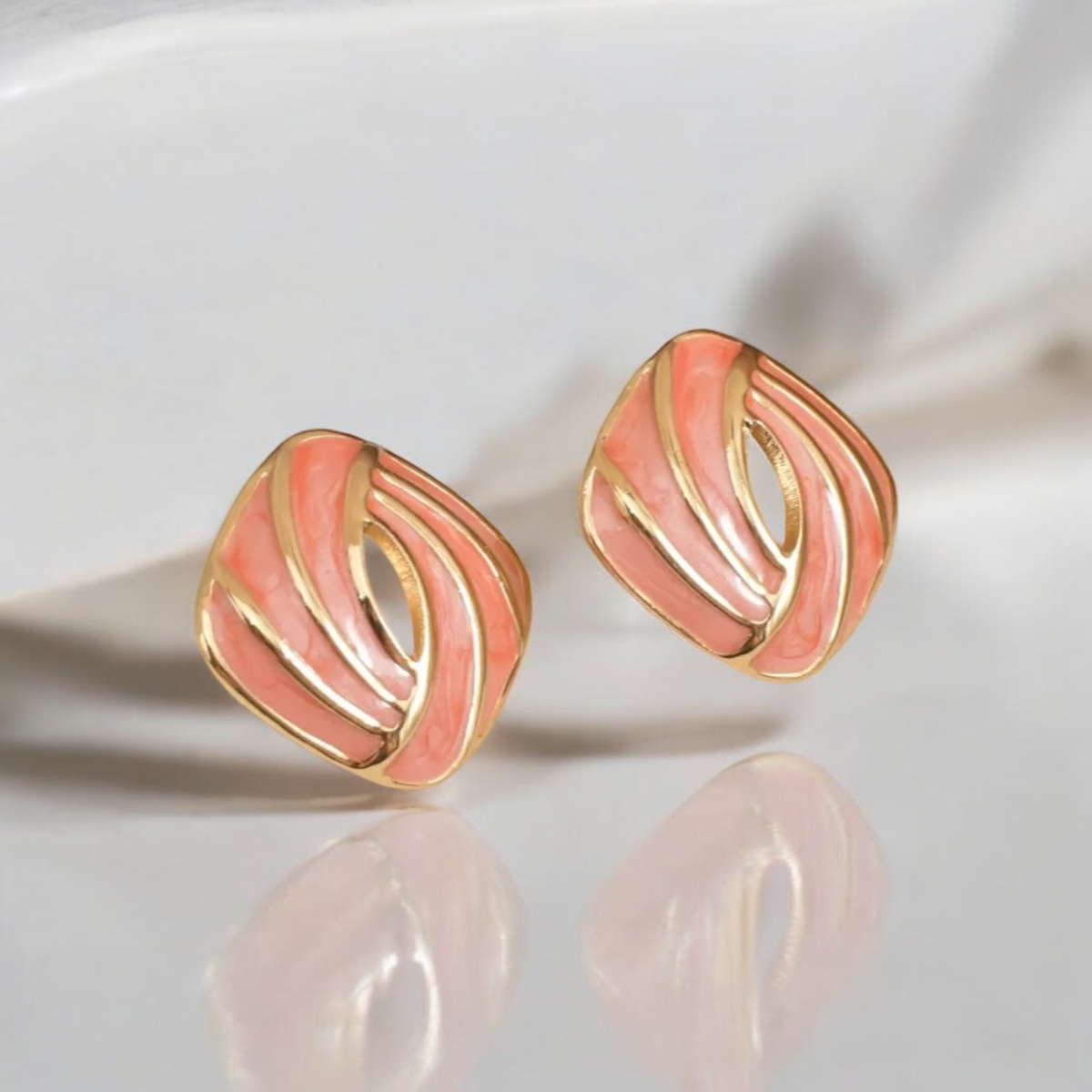 Multi Color Marble Ear Stud
