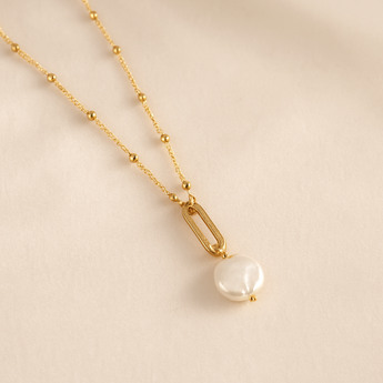 Vintage Baroque Style Chain Pendant Necklace