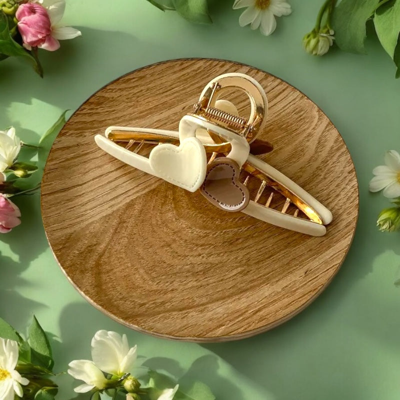 Sweetheart Shape Hair Claw