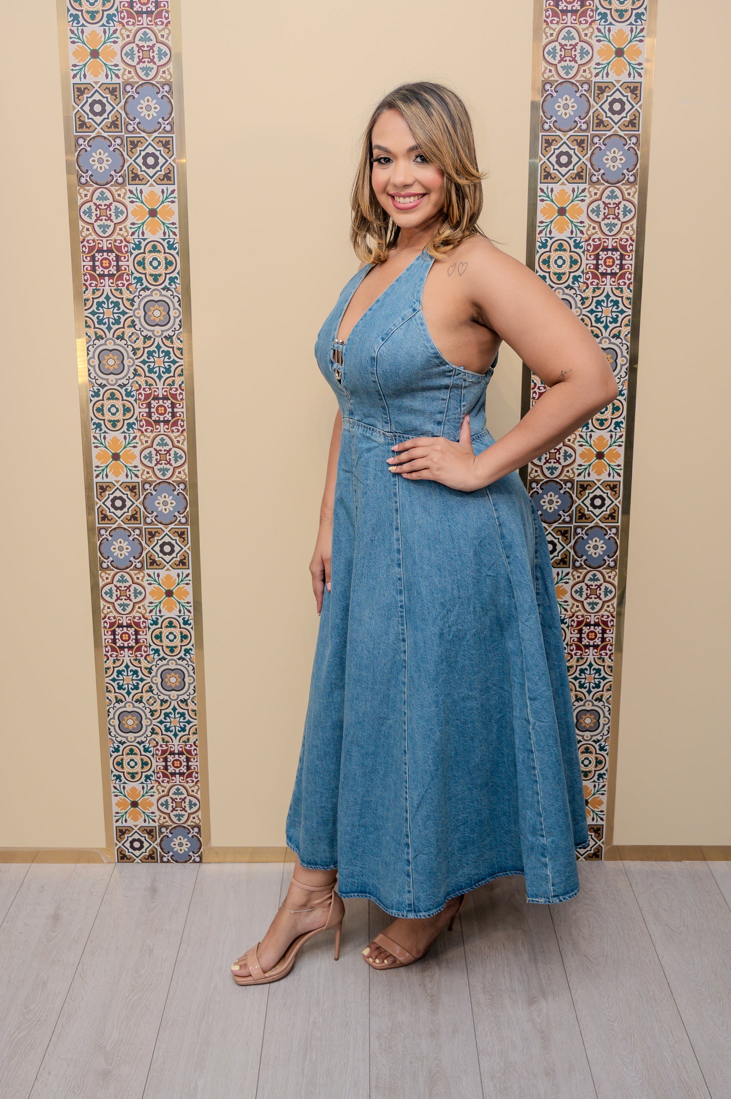 Light Wash V Neck Denim Midi Dress