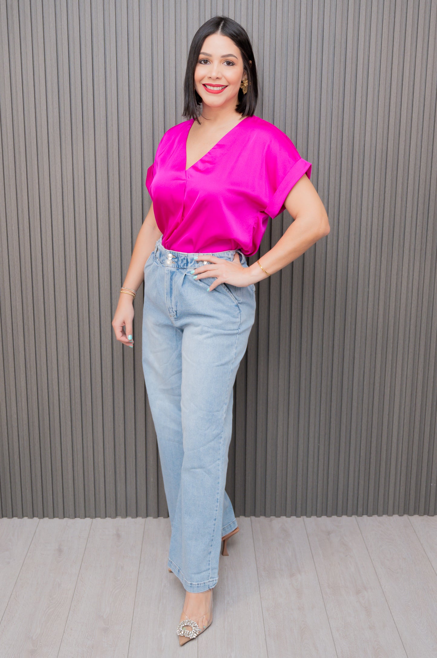 Magenta V-Neck Short Sleeve Blouse