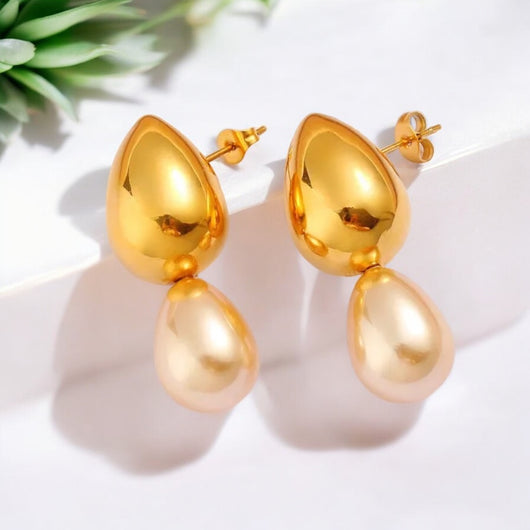 Oval Pearl Teardrop Drop Earring